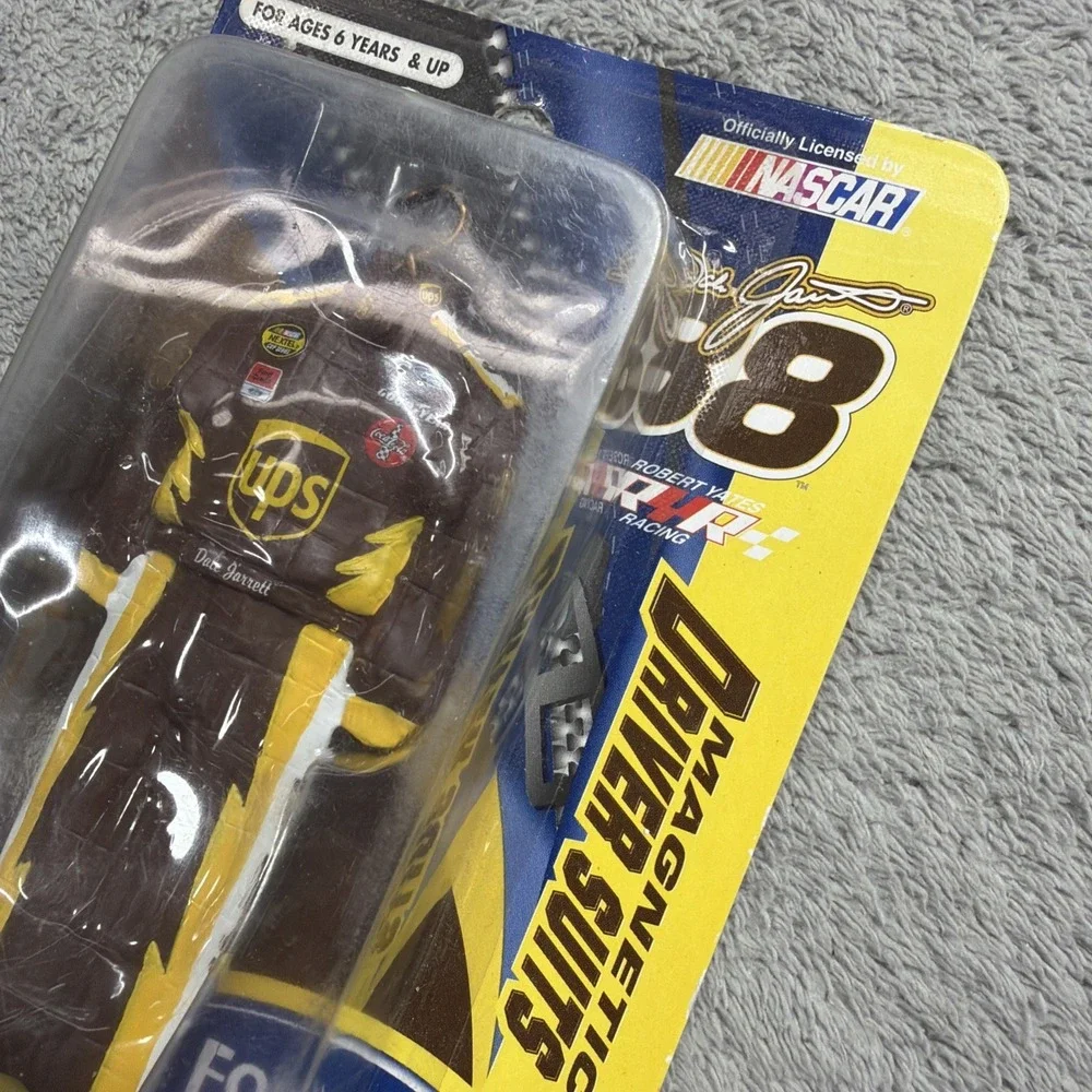 Fridge Magnet Dale Jarrett 2004 UPS #88 Magnetic Driver Suit 4.5